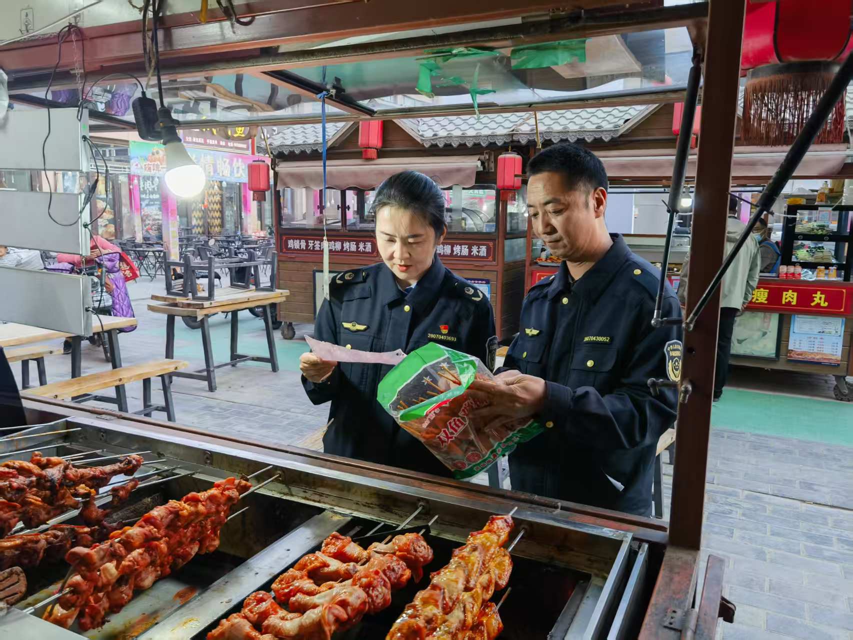 甘肅省臨澤縣市場監管局多舉措規范預包裝食品與散裝食品標簽標識經營行為